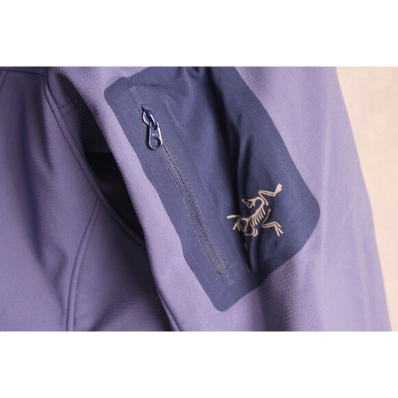 Arc'Teryx Women's Jacket Size S/P 4-6 Lilac Purple - Picture 3 of 10